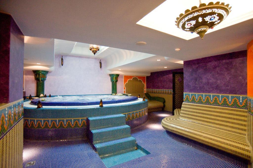 Amira Boutique Hotel Hévíz Wellness&Spa Esterno foto